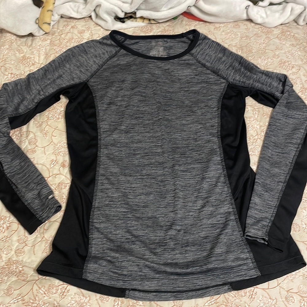 Danskin Now Gray and Black Women's Top